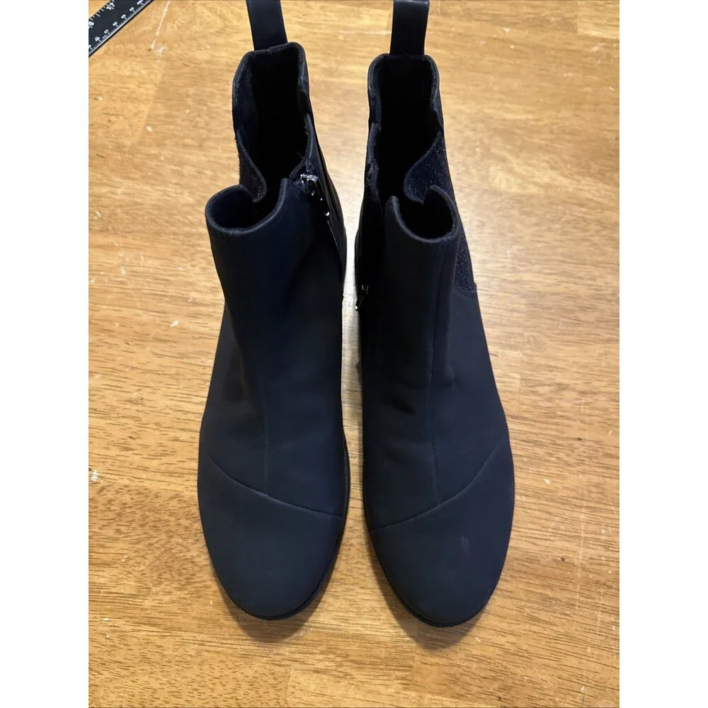 TOMS Boots Youth Charlie Casual  Ankle Bootie Black Shoes NEW Size 5